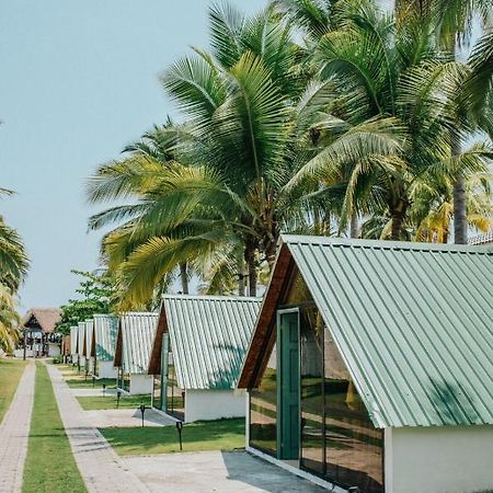 Los Olivos La Playa Hotel Y Restaurante Escuintla Bagian luar foto