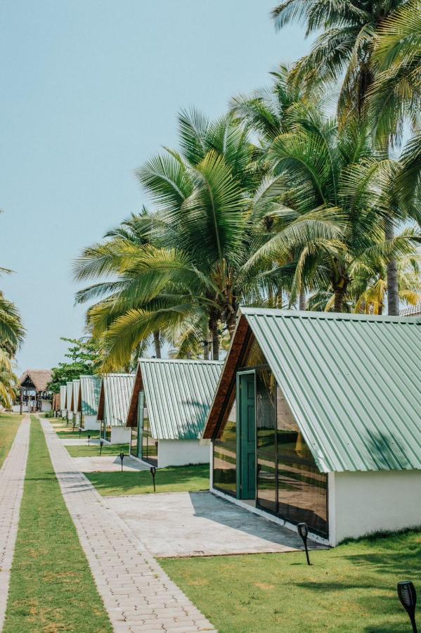 Los Olivos La Playa Hotel Y Restaurante Escuintla Bagian luar foto